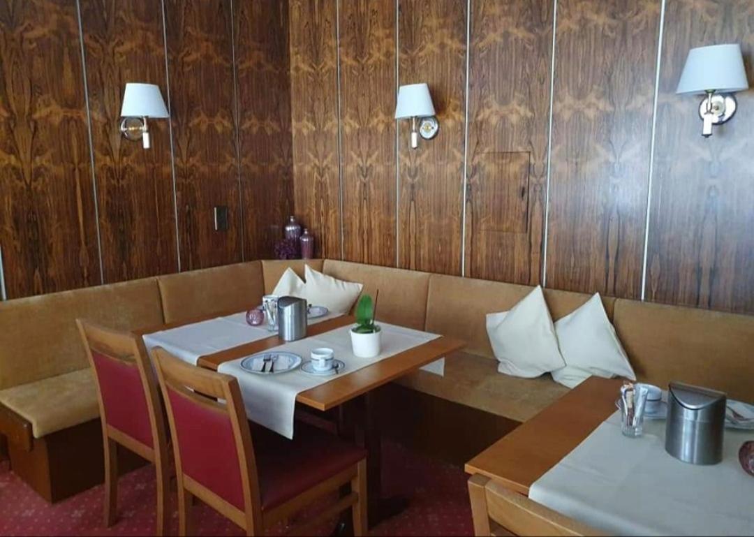 Hotel Borger Frankfurt nad Menem Zewnętrze zdjęcie