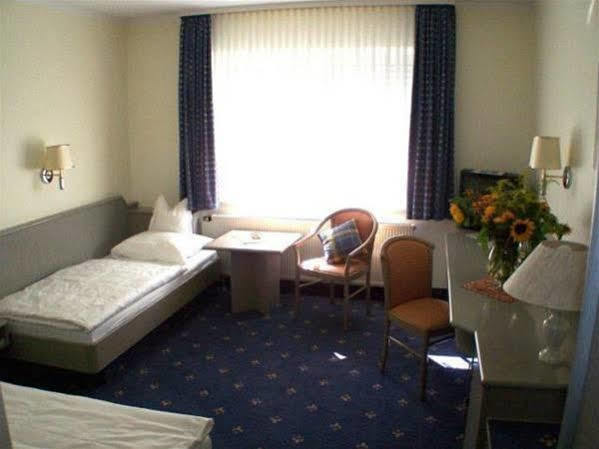 Hotel Borger Frankfurt nad Menem Zewnętrze zdjęcie